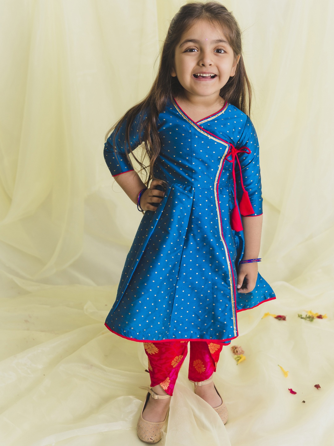 

SAKA DESIGNS Girls Blue & Magenta Floral Angrakha Jaquard Kurti with Dhoti Pants