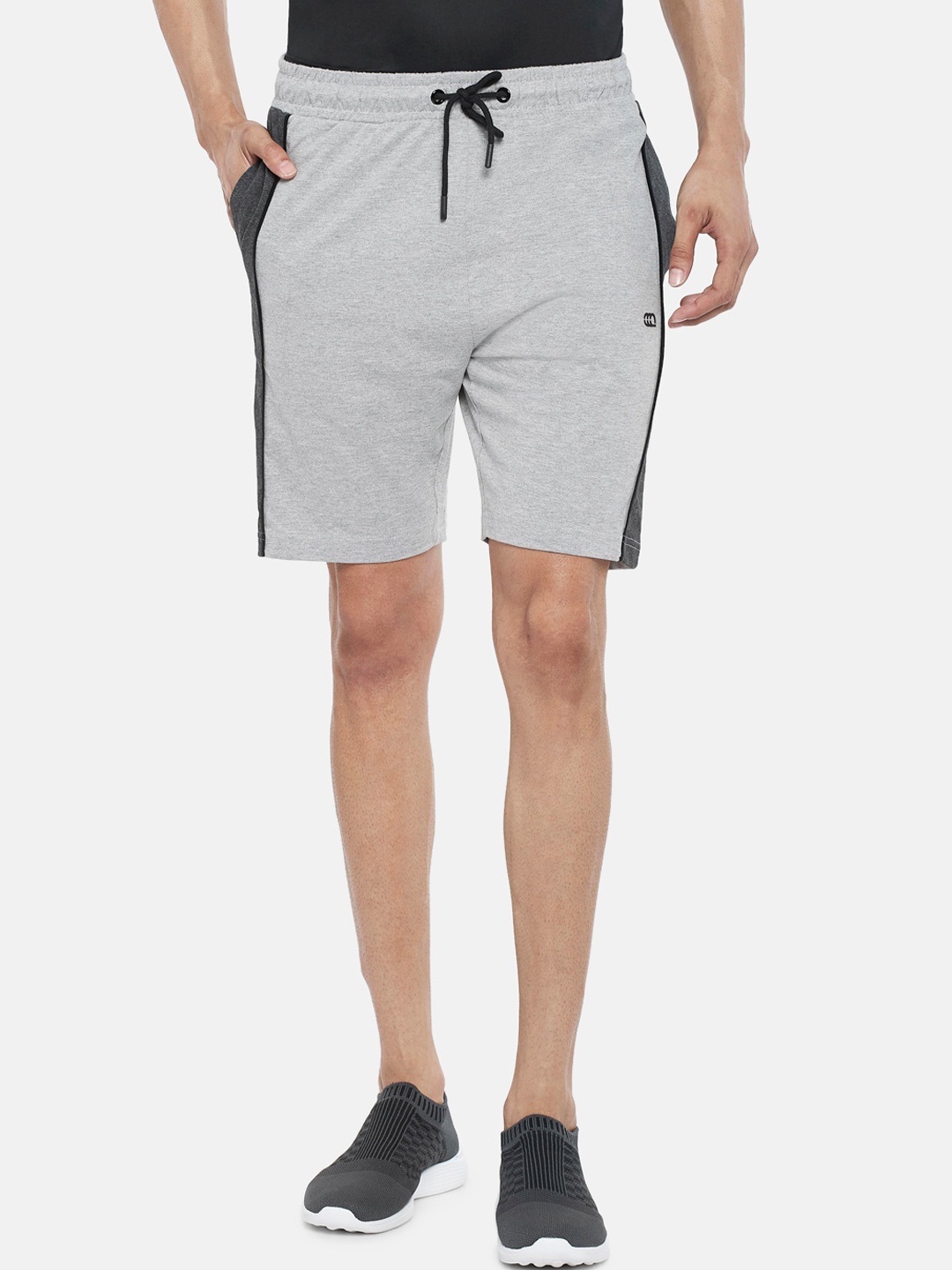 

Ajile by Pantaloons Men Grey Melange Slim Fit Regular Shorts