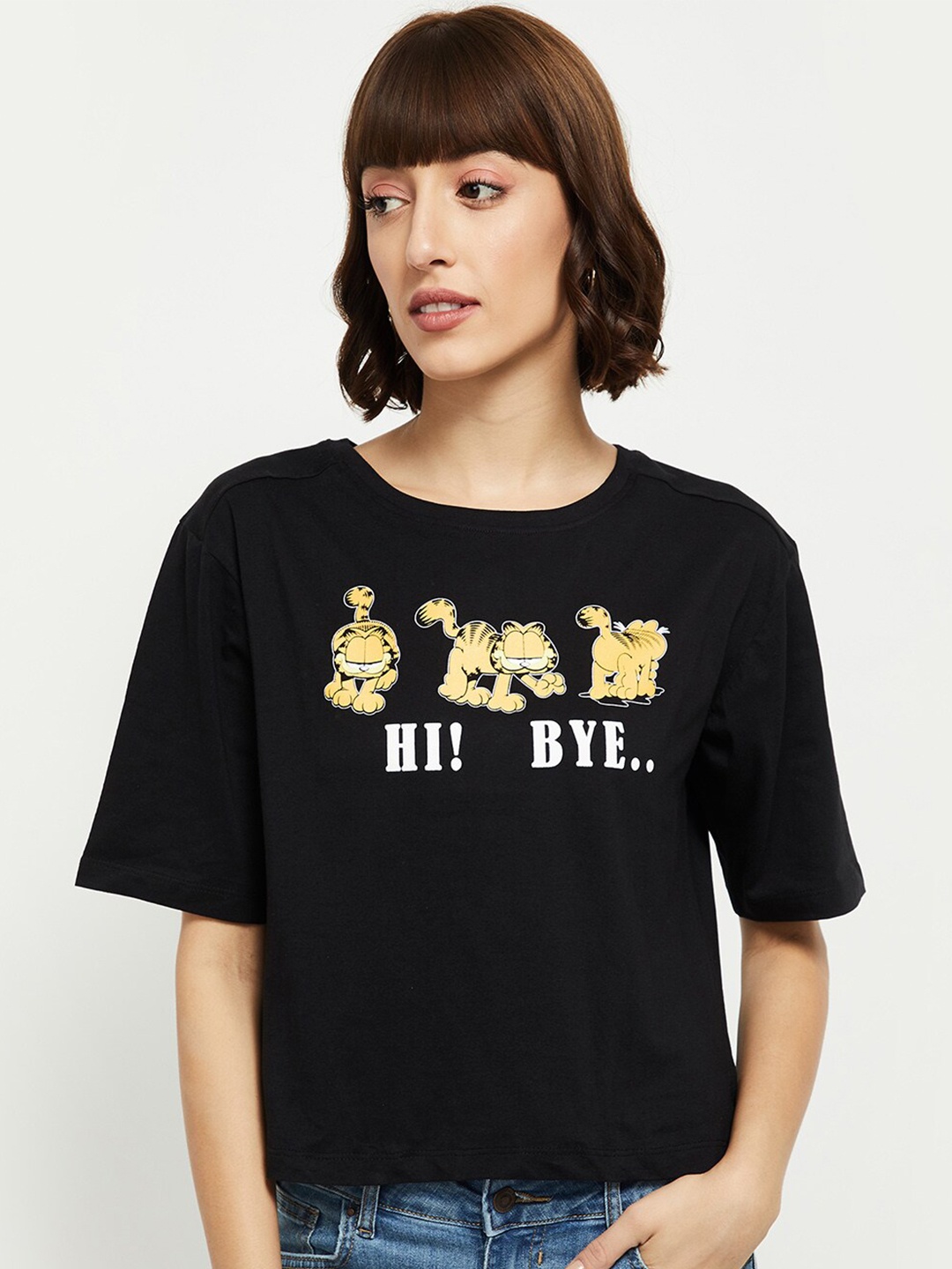 

max Women Black Typography Printed Applique T-shirt
