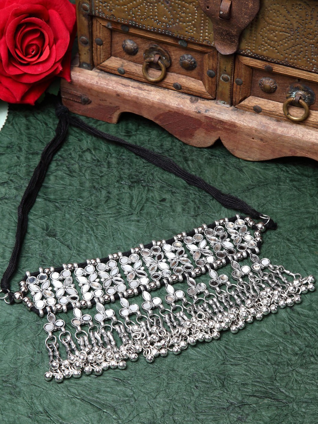 

Moedbuille Silver-Toned & Black Brass Silver-Plated Mirror Tasselled Oxidised Necklace
