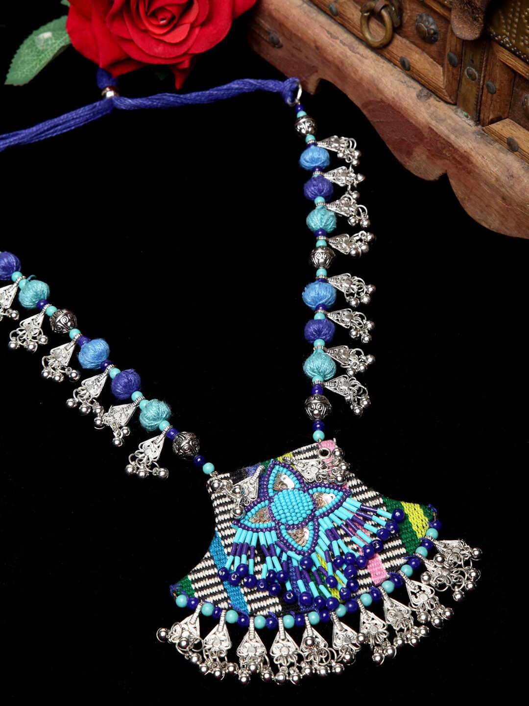 

Moedbuille Silver-Toned & Turquoise Blue Brass Silver-Plated Handcrafted Necklace