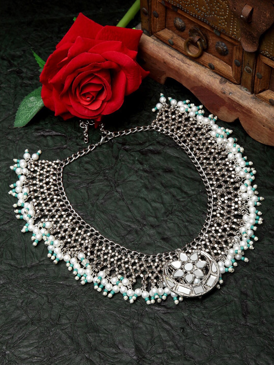 

Moedbuille Women Silver-Toned & Plated Mirror & Pearls Filigree Work Necklace