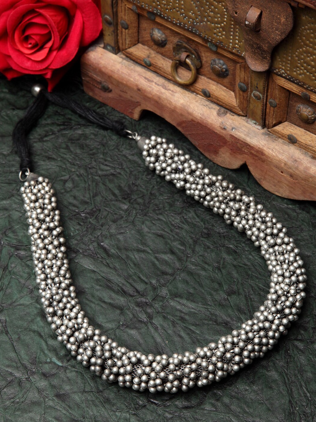 

Moedbuille Silver-Toned & Black Brass Silver-Plated Layered Necklace