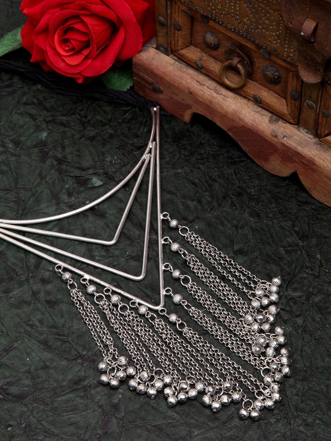 

Moedbuille Silver-Toned Brass Silver-Plated Tasselled Necklace