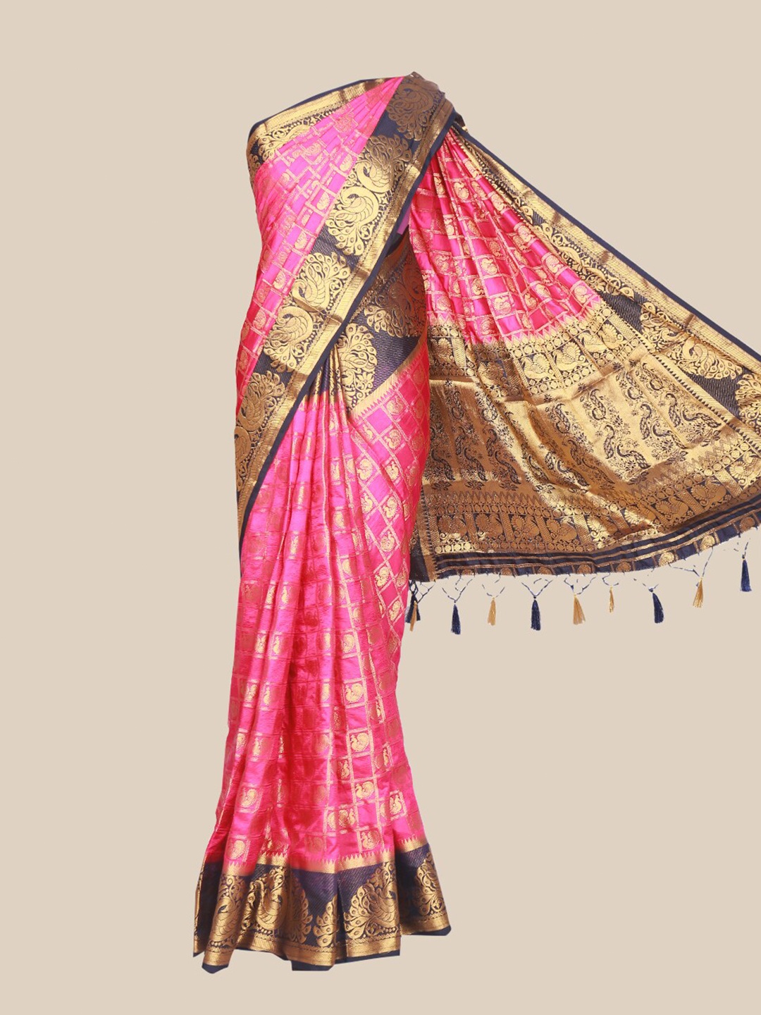 

The Chennai Silks Magenta & Navy Blue Checked Jute Cotton Saree