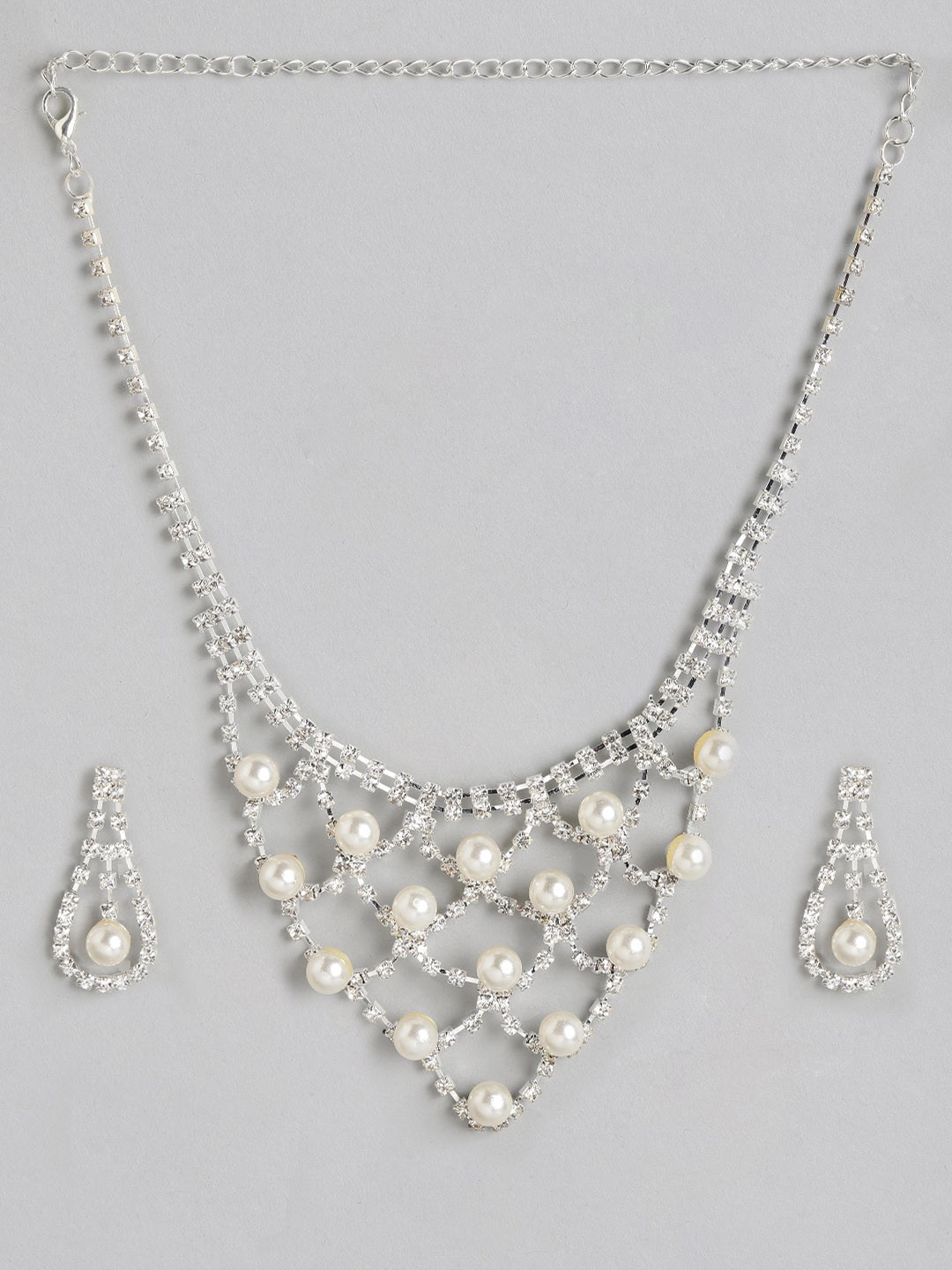 

Anouk Off-White Silver-Plated Stoned Studded & Beaded Jewellery Set