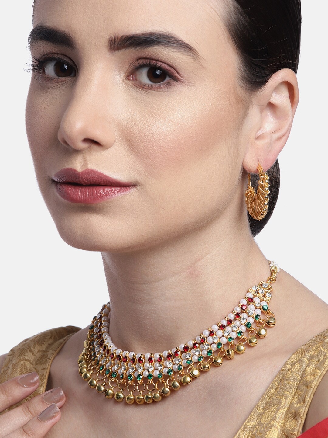 

Anouk White Gold-Plated Stone-Studded & Beaded Ghungroo Detailed Jewellery Set