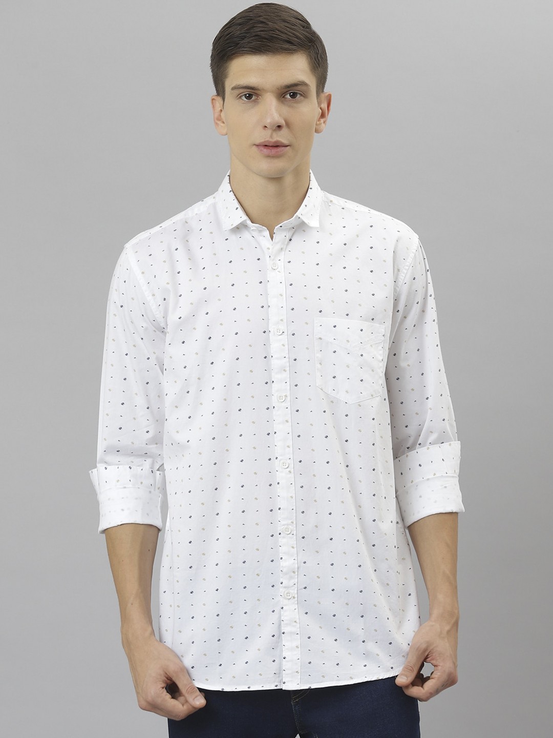 

Richlook Men White & Black Slim Fit Opaque Printed Cotton Casual Shirt