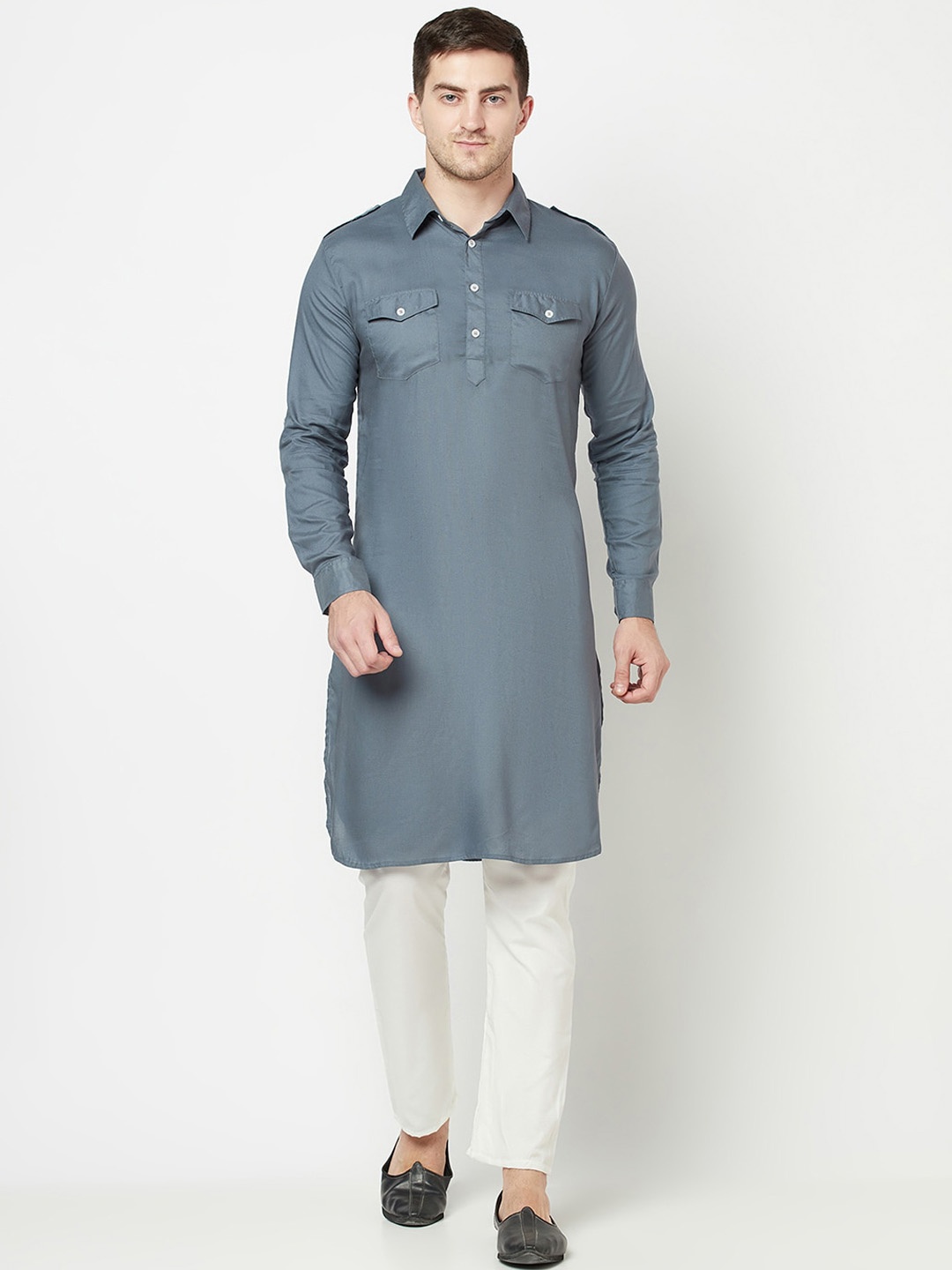 

Purple State Men Grey Solid Pathani Kurta