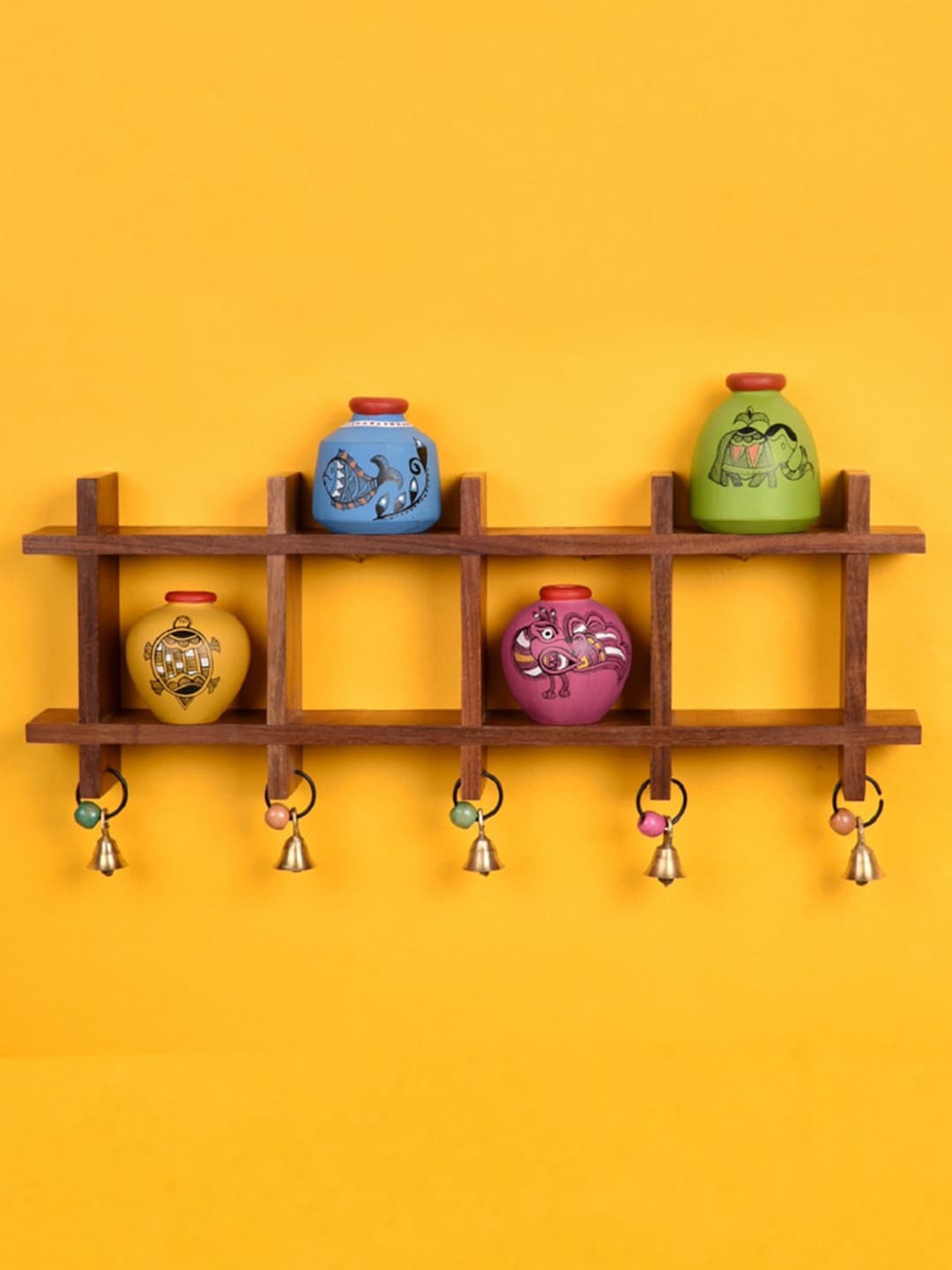 

AAKRITI ART CREATIONS Brown Wall Decor Ladder & 4 Colored Handcrafted Madhubani Pots