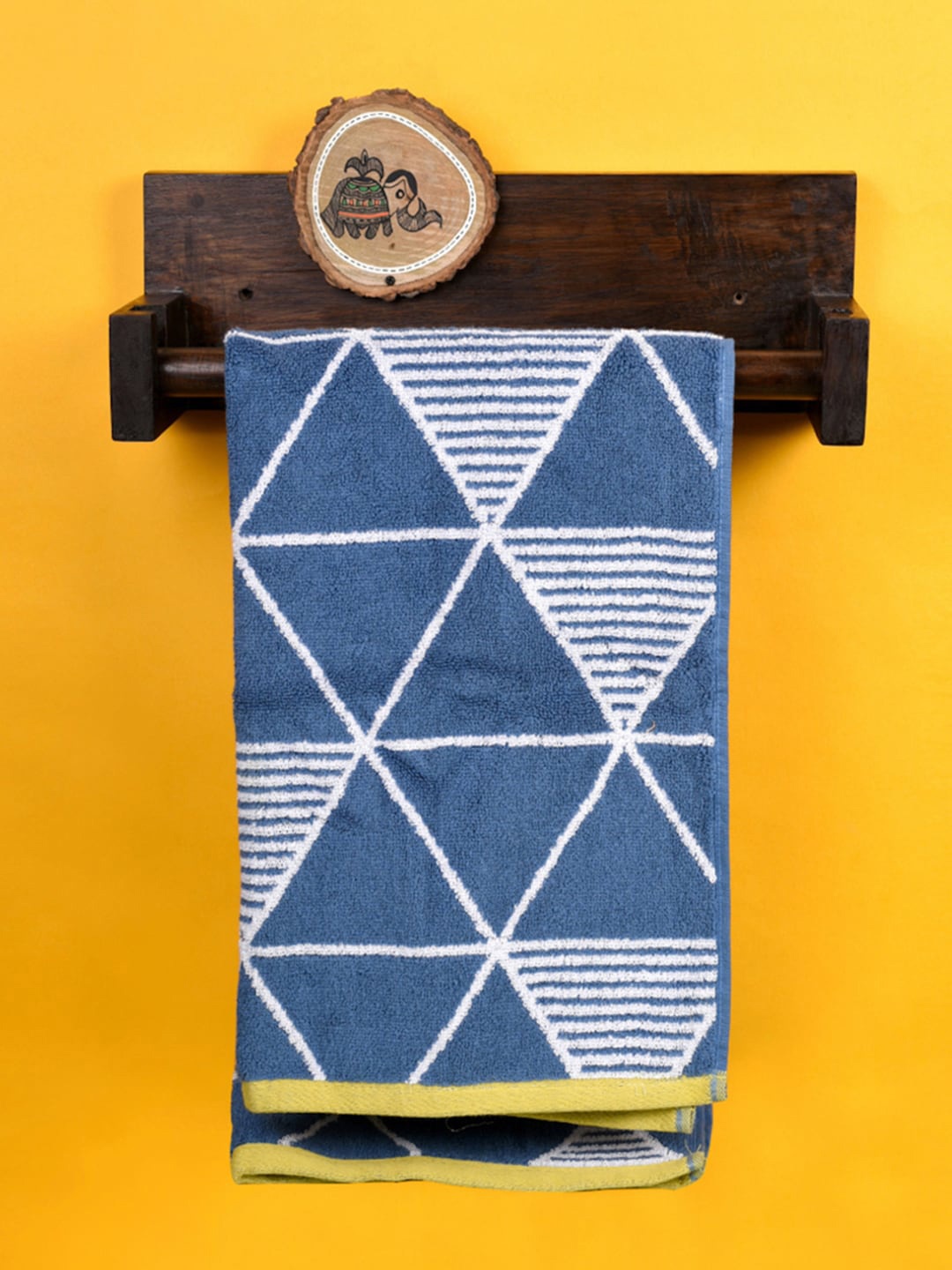 

AAKRITI ART CREATIONS Brown Tribal Art Wooden Towel Holder