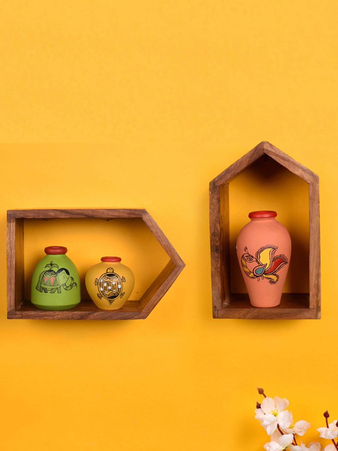 

AAKRITI ART CREATIONS Brown & Orange Madhubani Art 2 Wooden Shelf with 3 Pots