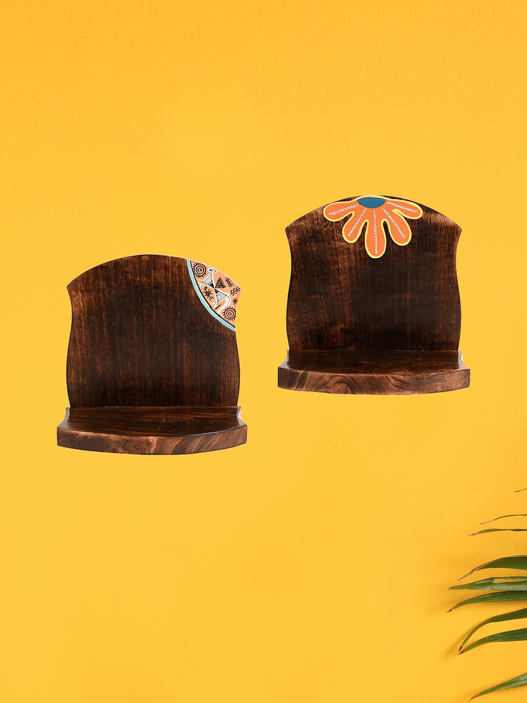 

AAKRITI ART CREATIONS Set of 2 Brown Wood Basic Wall Shelves