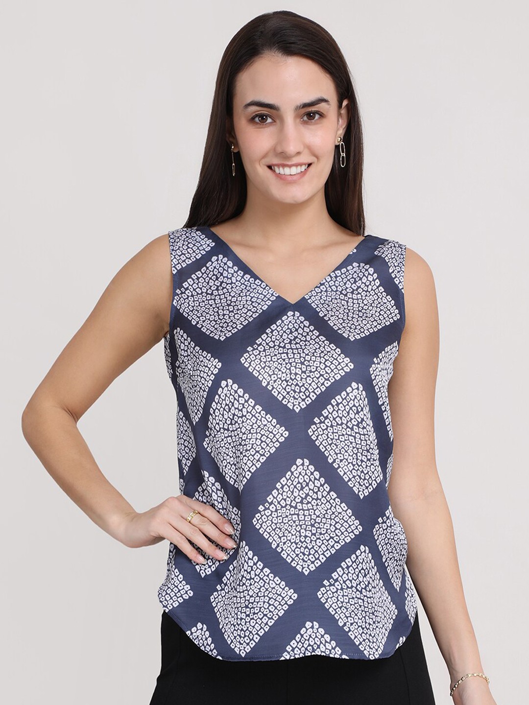 

FableStreet Blue Geometric Satin Regular Top