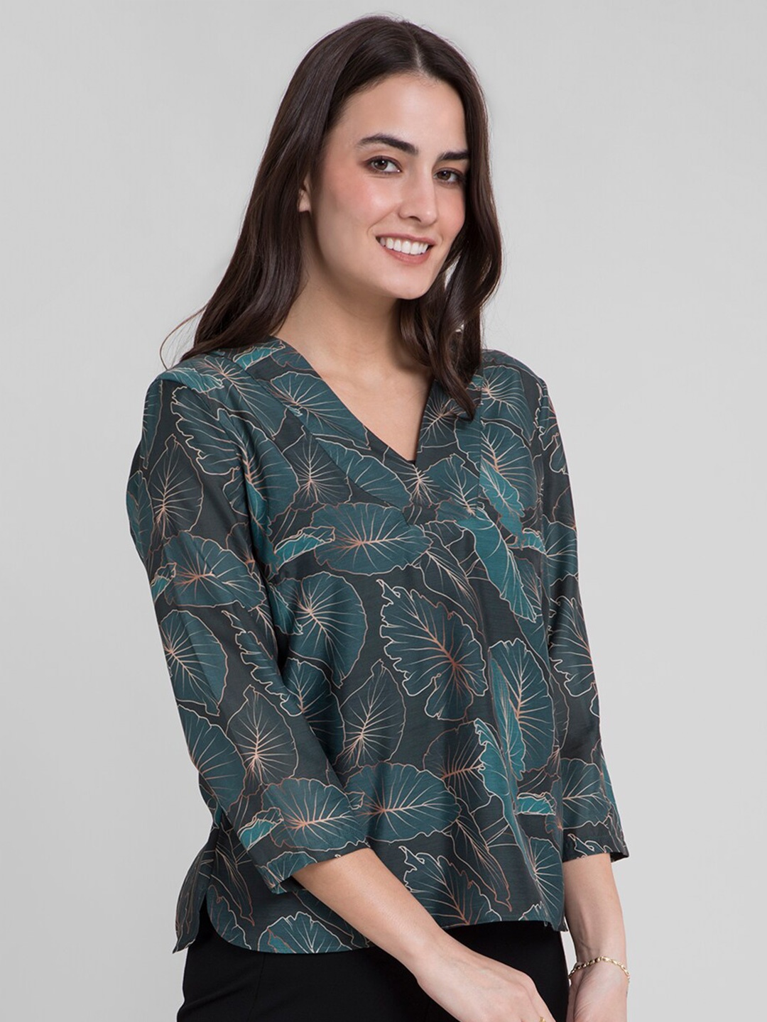 

FableStreet Green Floral Regular Top