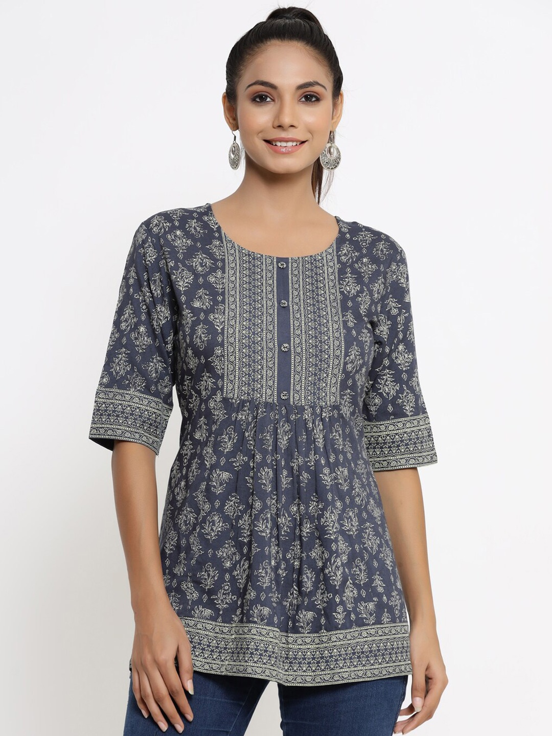 

kipek Women Grey & White Viscose Rayon Printed Tunic