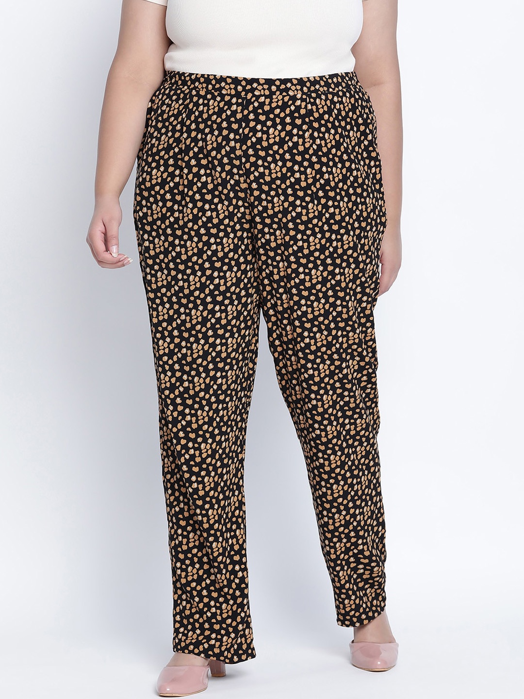 

Oxolloxo Plus Size Women Brown Printed Trousers