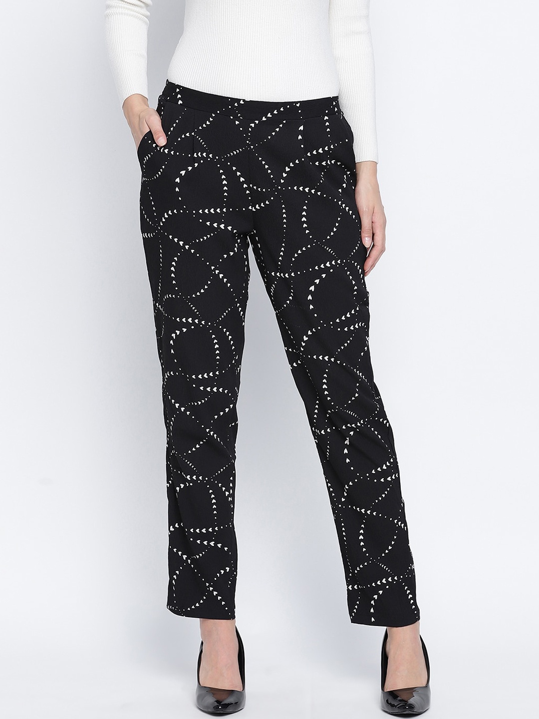 

Oxolloxo Women Black Printed Pleated Trousers