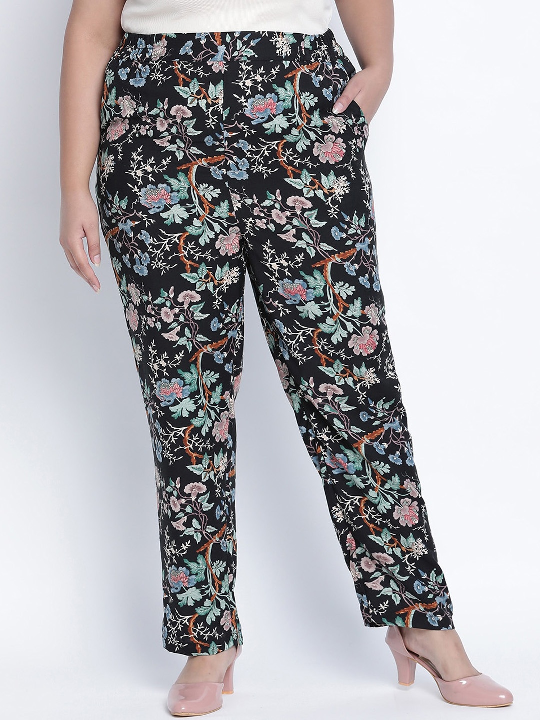 

Oxolloxo Women Black Floral Printed Plus Size Trousers