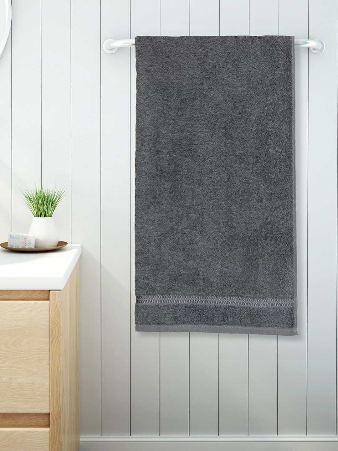 

Welspun Grey Solid 380 GSM Pure Cotton Anti-bacterial Bath Towel