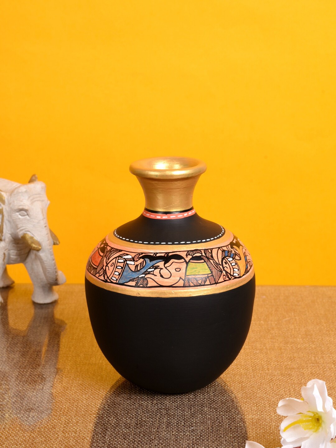 

AAKRITI ART CREATIONS Black & Brown Handcrafted Madhubani Vase