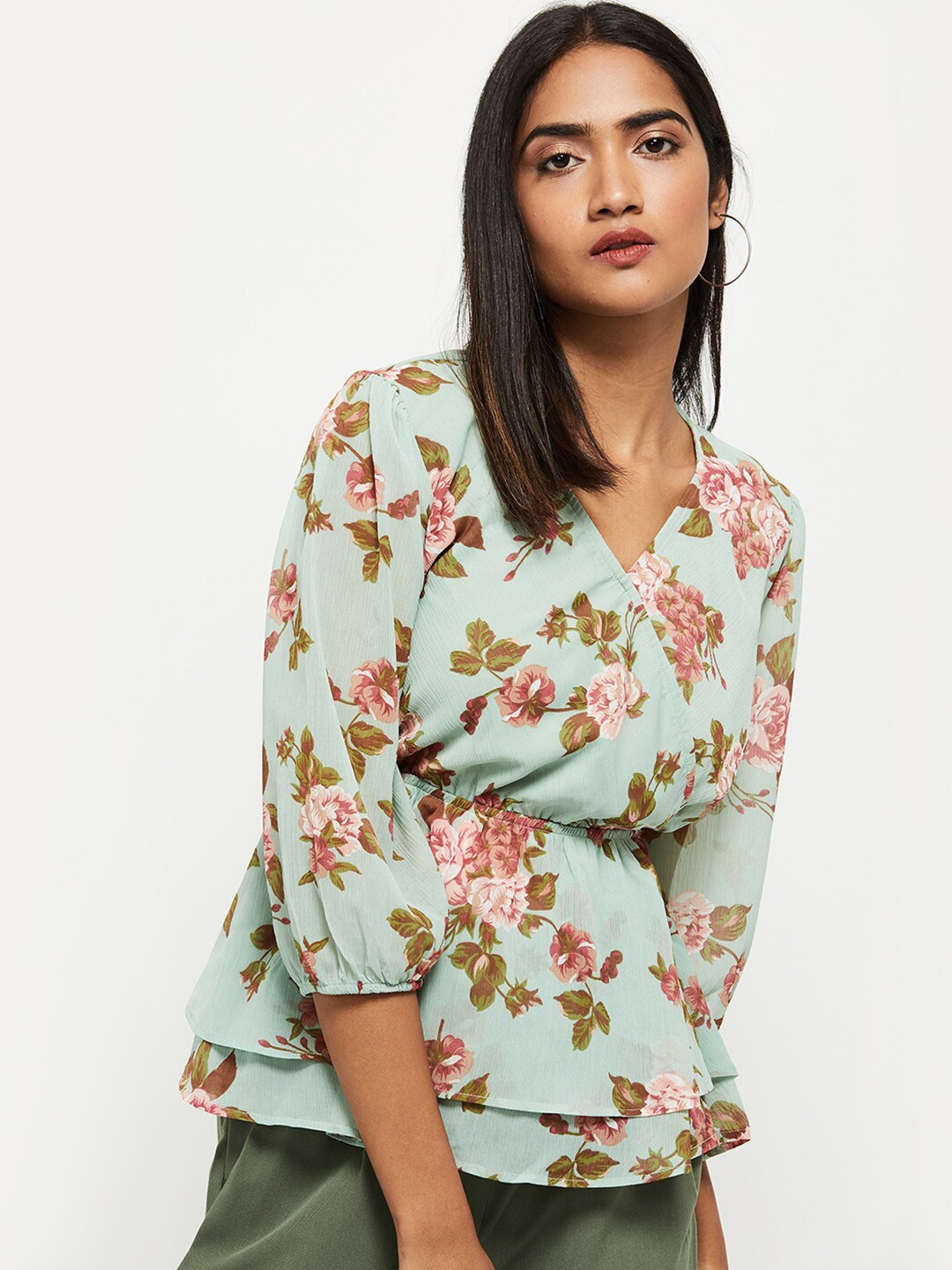

max Woman Green Floral Wrap Top