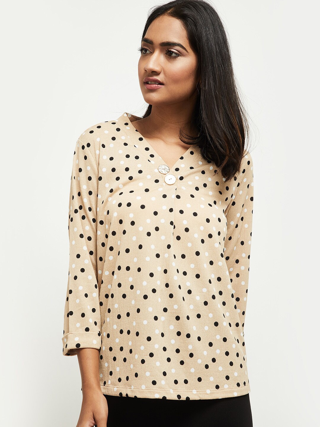 

max Cream-Coloured Geometric Regular Top