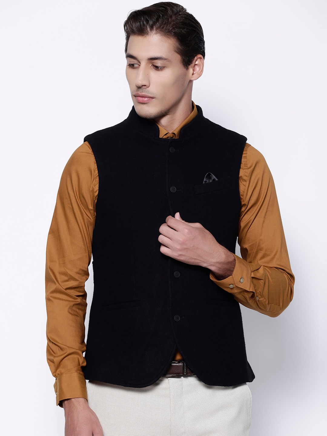 

Blackberrys Men Wool Blend Woven Waistcoat, Black