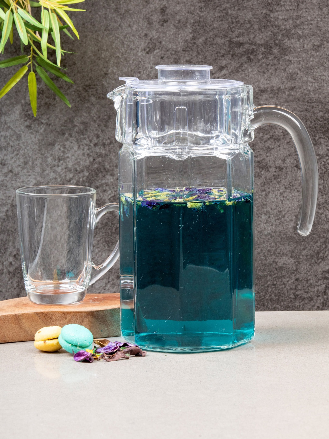 

GOODHOMES Transparent Glass Water Jug with Lid