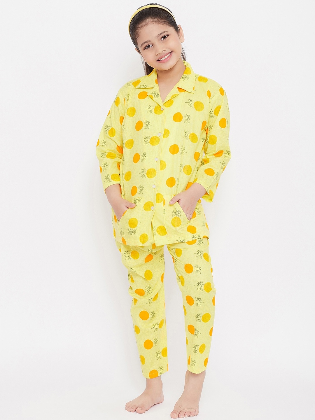 

KYDZI Girls Yellow & Orange Printed Night suit