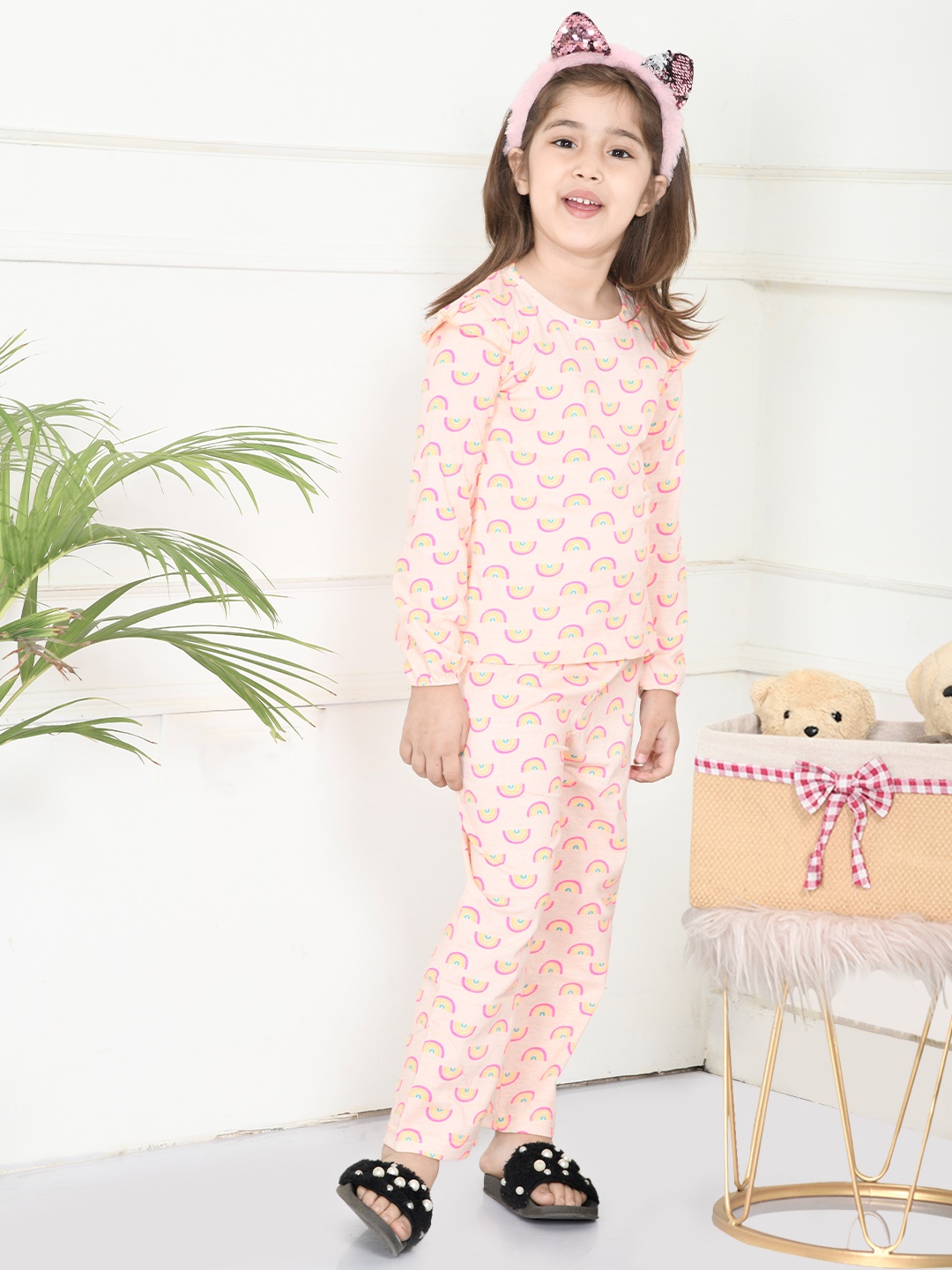 

LilPicks Girls Peach-Coloured & Pink Pure Cotton Printed Night suit