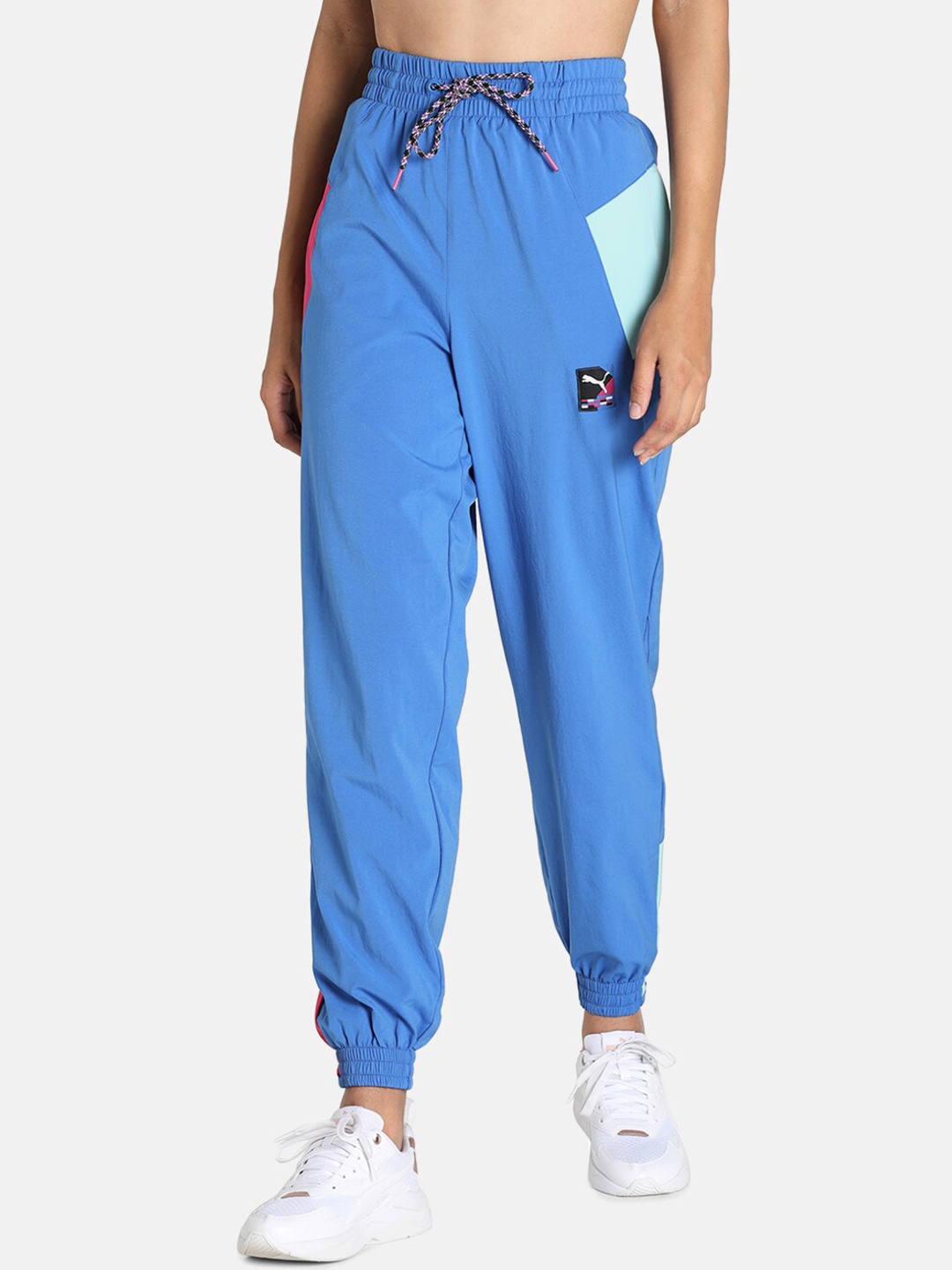 

PUMA Women Blue Solid International Joggers