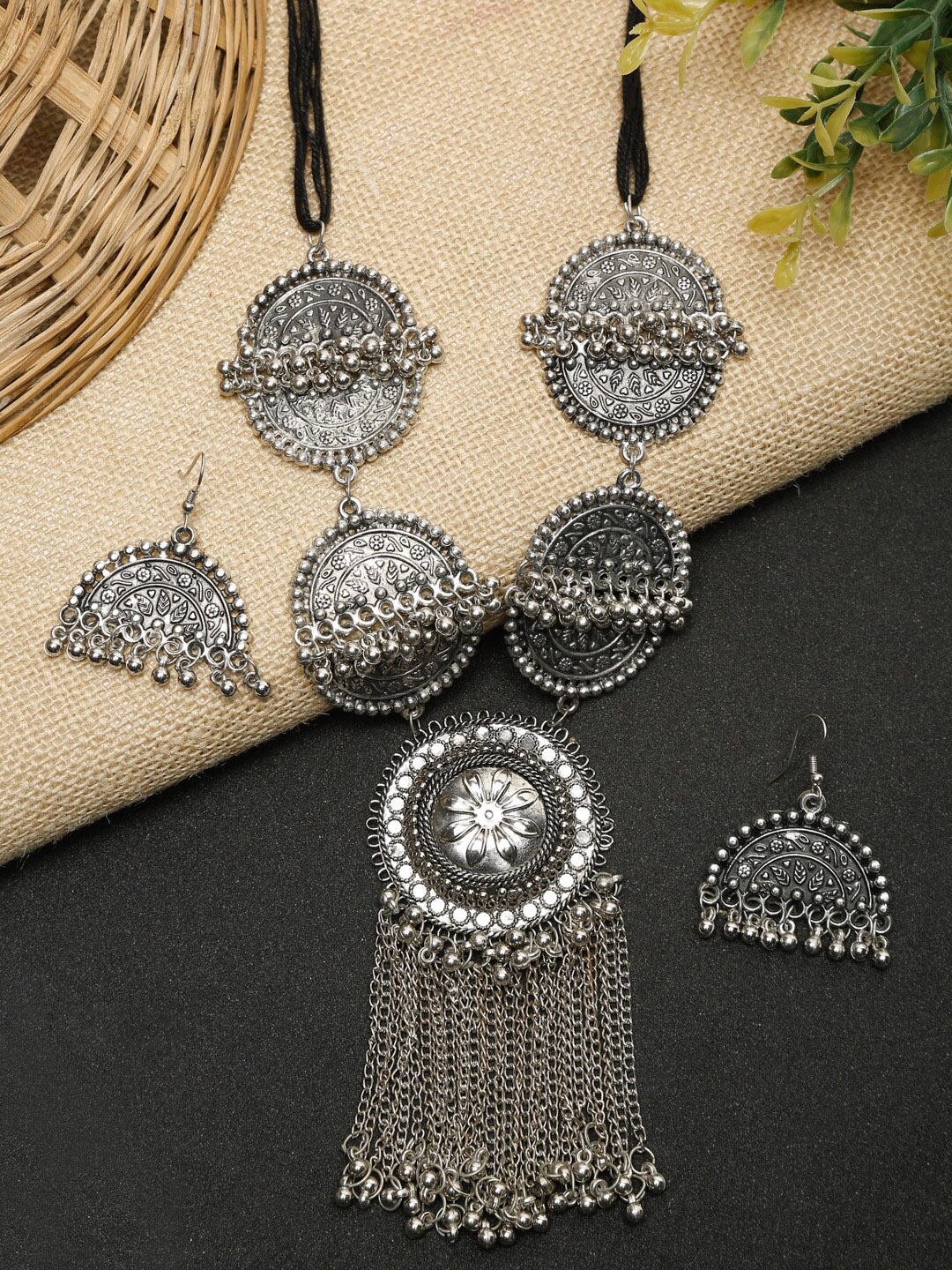 

NEUDIS Silver Toned Alloy Silver-Plated Tasseled Long Necklace & Earring Set