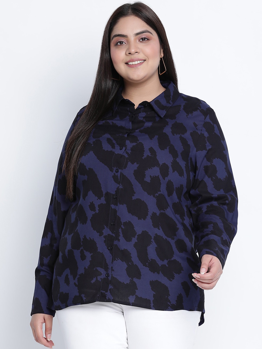 

Oxolloxo Plus Size Women Black & Blue Animal Print Opaque Printed Casual Shirt