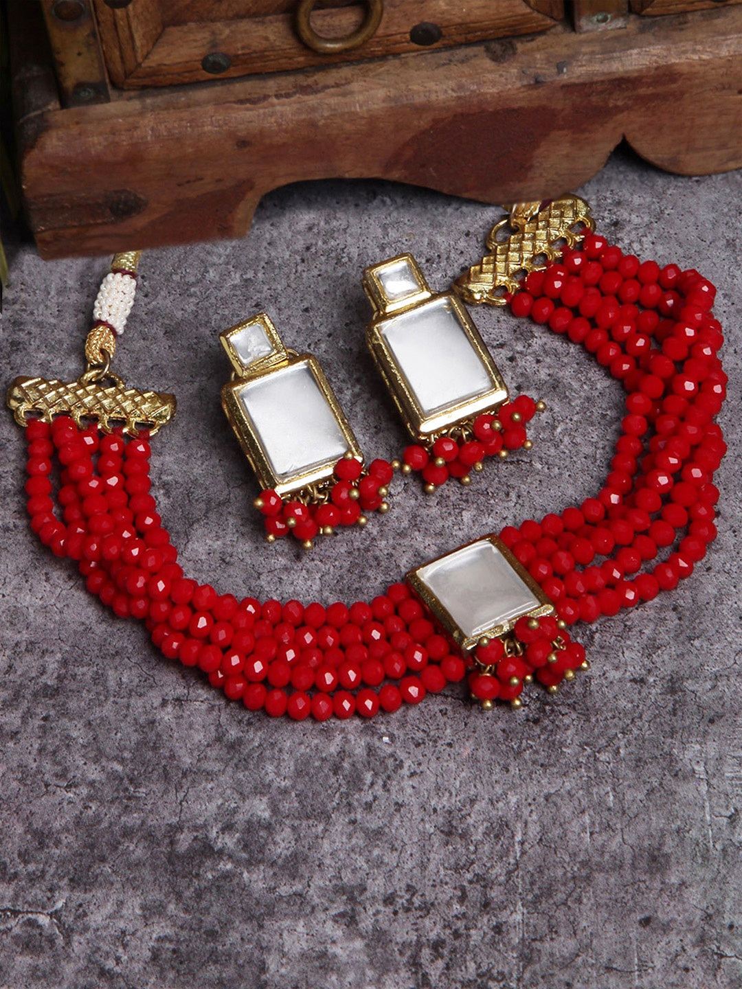 

KARATCART Red & White Crystal & Kundan Studded Choker Necklace Set