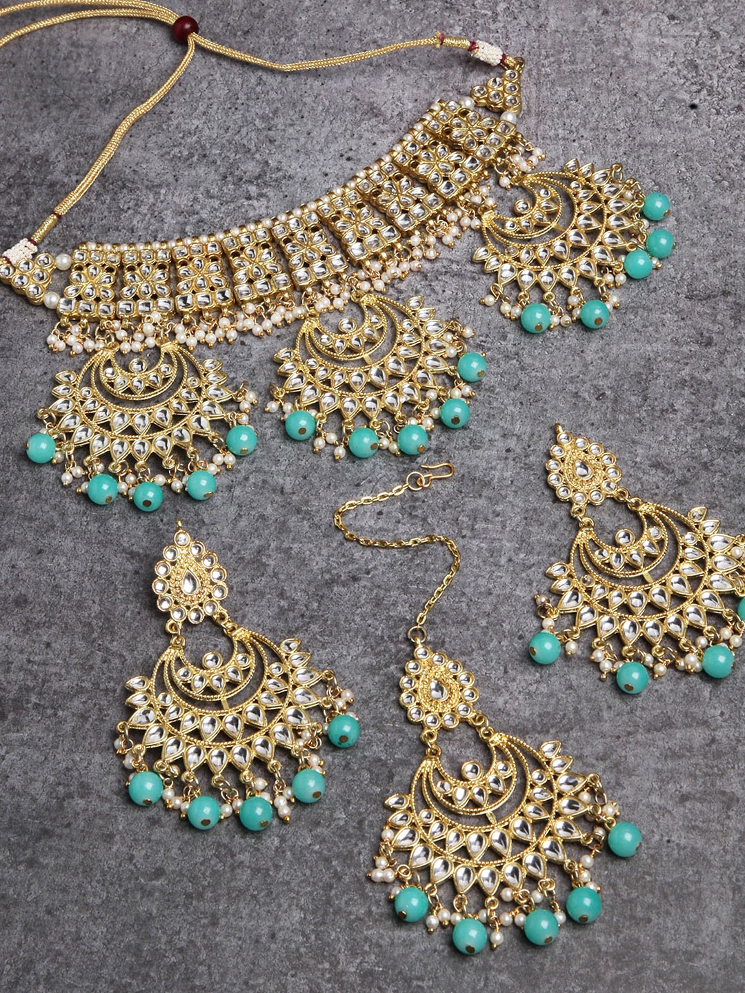 

KARATCART Gold-Plated Blue Kundan-Studded Pearl Beaded Handcrafted Jewellery Set