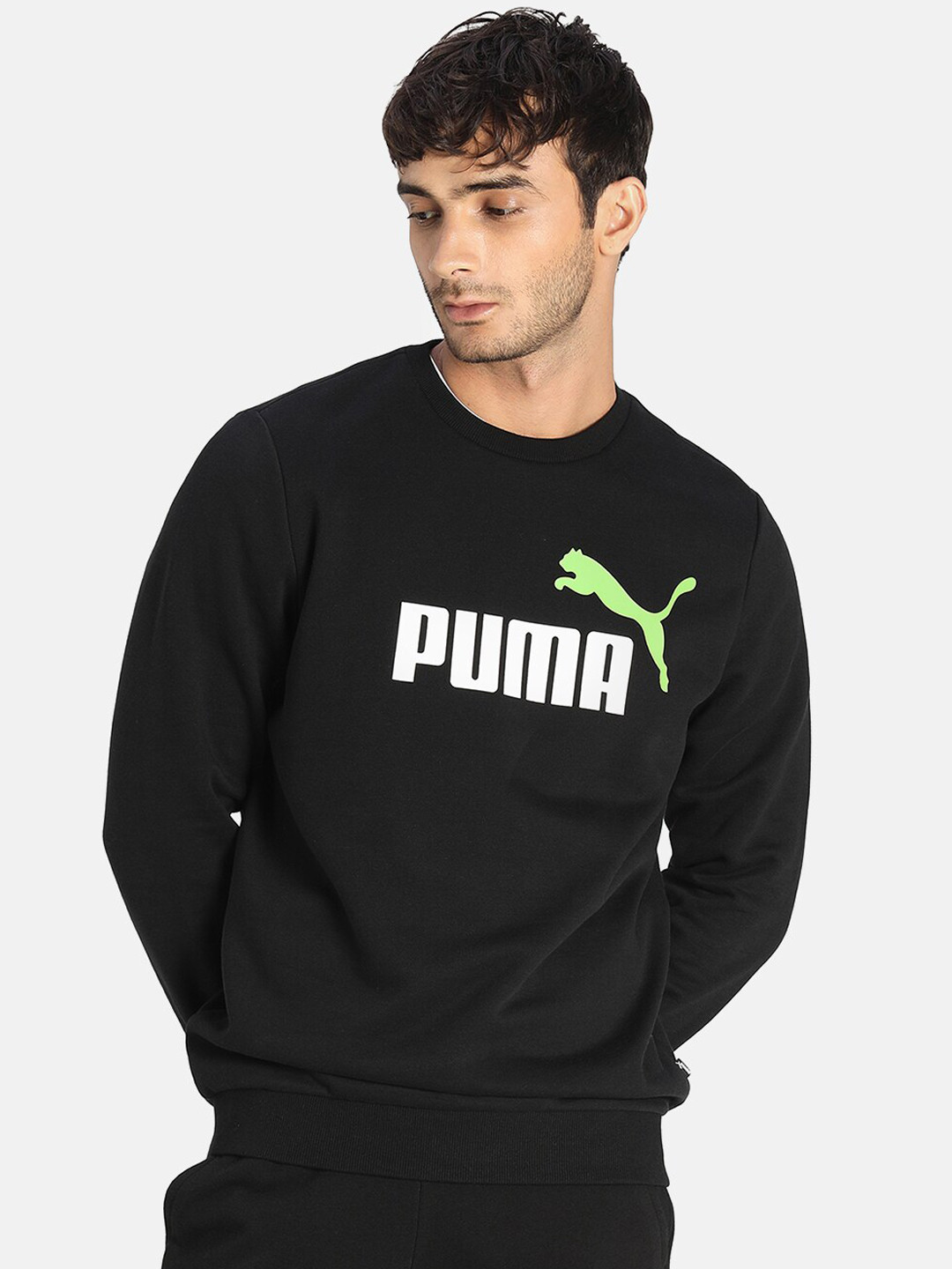 

Puma Men Black & Green Essential Big Logo Sweat Shirt