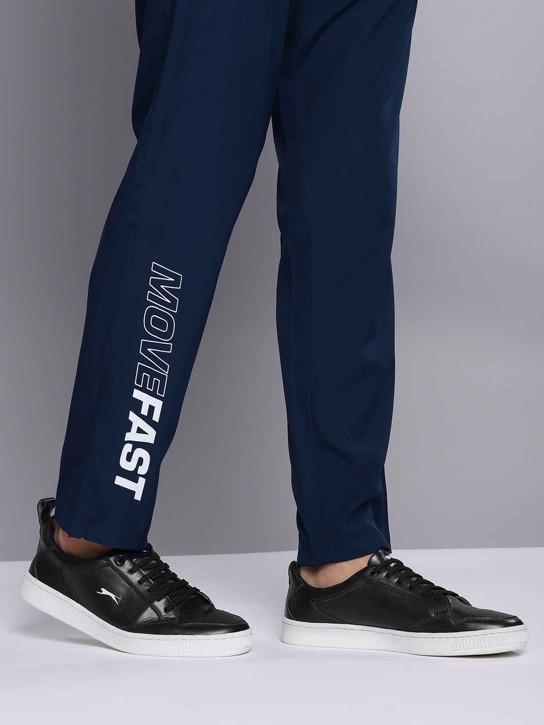 

Slazenger Men Navy Blue Solid Sneakers