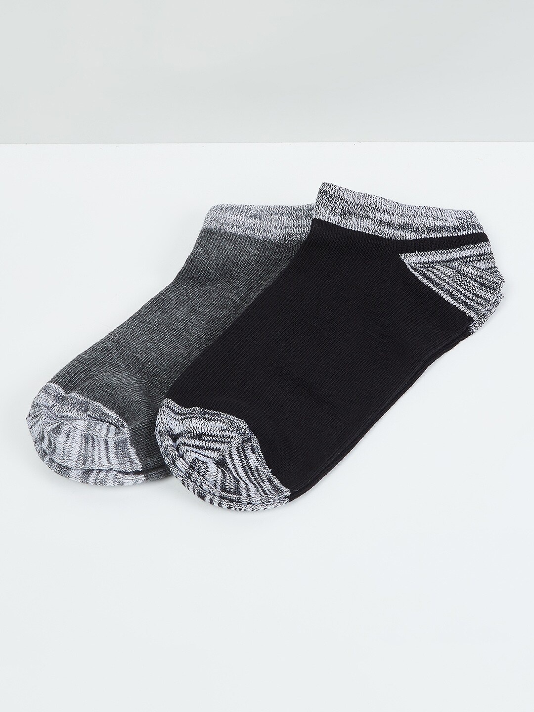 

max Boys Pack Of 2 Assorted Ankle Length Socks