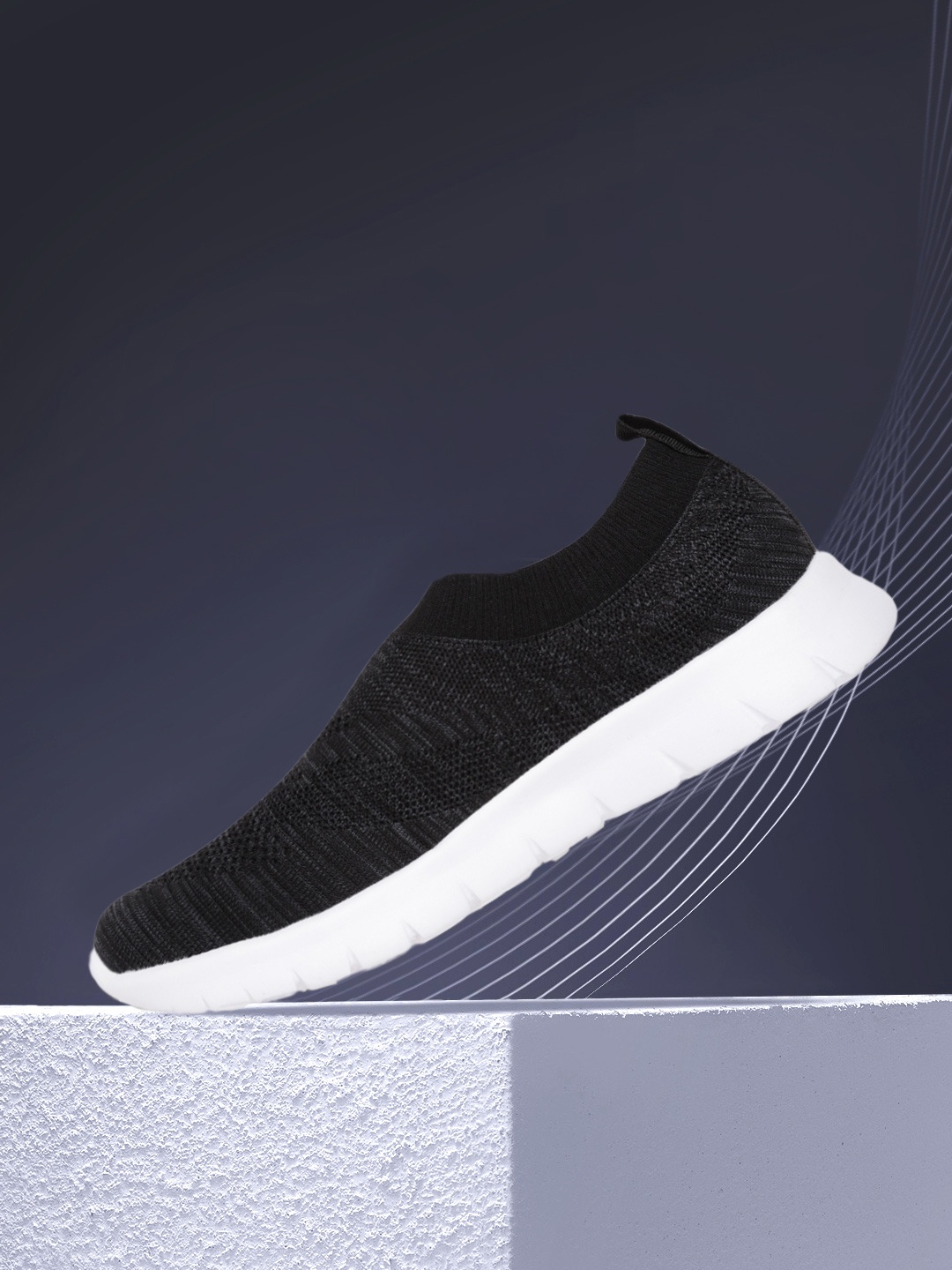 

HRX by Hrithik Roshan Men Black Woven Design Sneakers