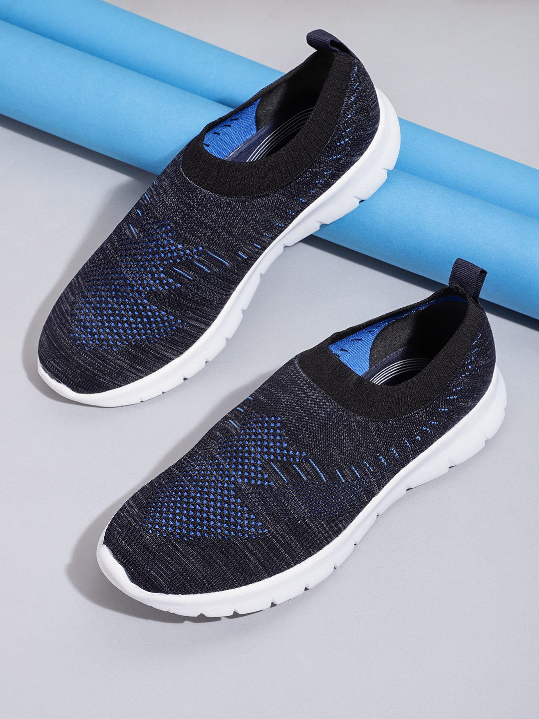 

HRX by Hrithik Roshan Men Navy Blue & Charcoal Grey Woven Design Slip-On Sneakers