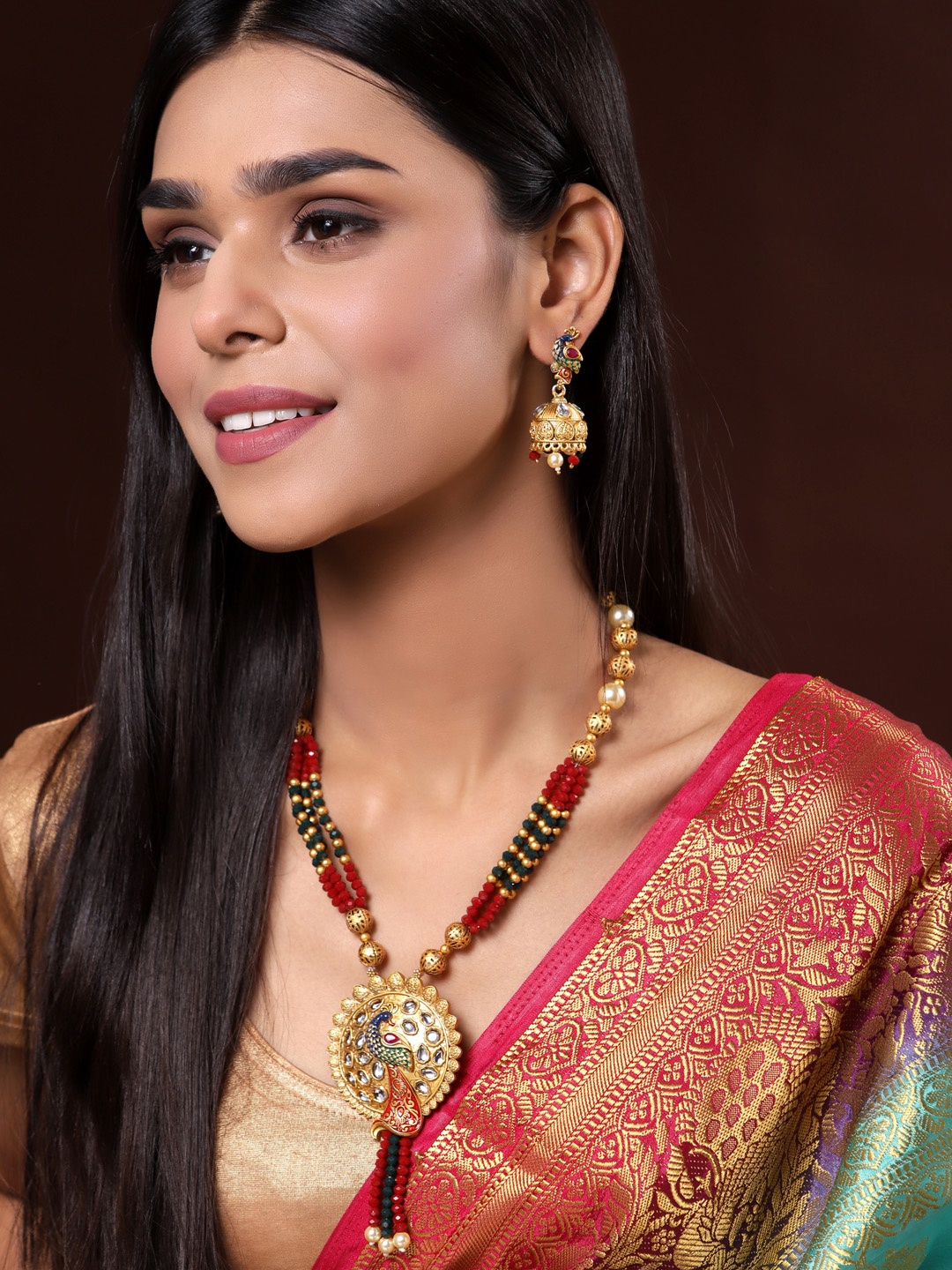 

PANASH Gold-Plated White & Red Stone-Studded & Beaded Handcrafted Jewellery Set