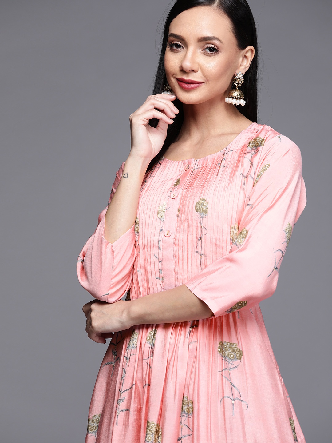 

Libas Women Pink & Green Floral Printed Floral Chanderi Silk Chanderi Silk Pathani Kurta