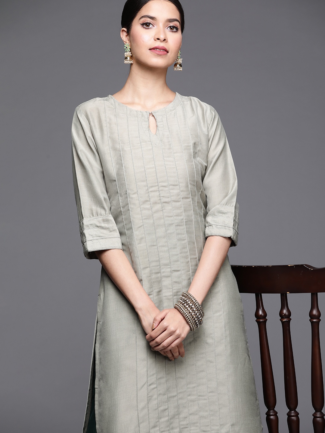 

Libas Women Grey Pintucks Detail Keyhole Neck Straight Kurta