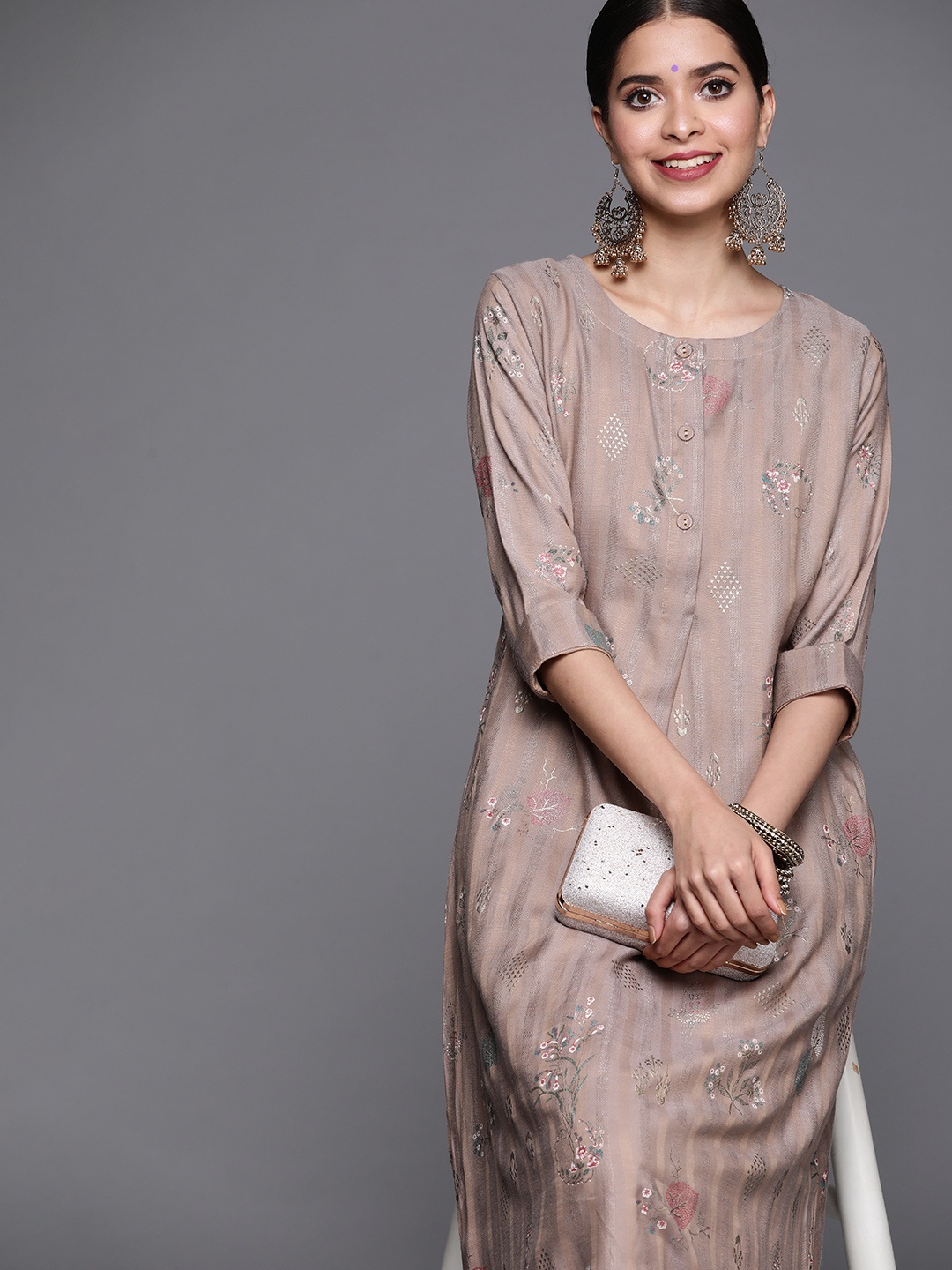 

Libas Women Beige Floral Printed Kurta