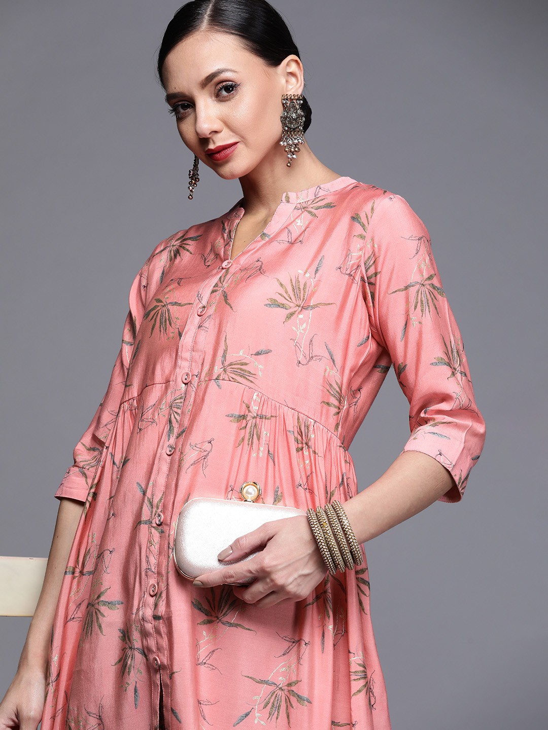 

Libas Women Pink Floral Printed Floral Chanderi Silk Kurta