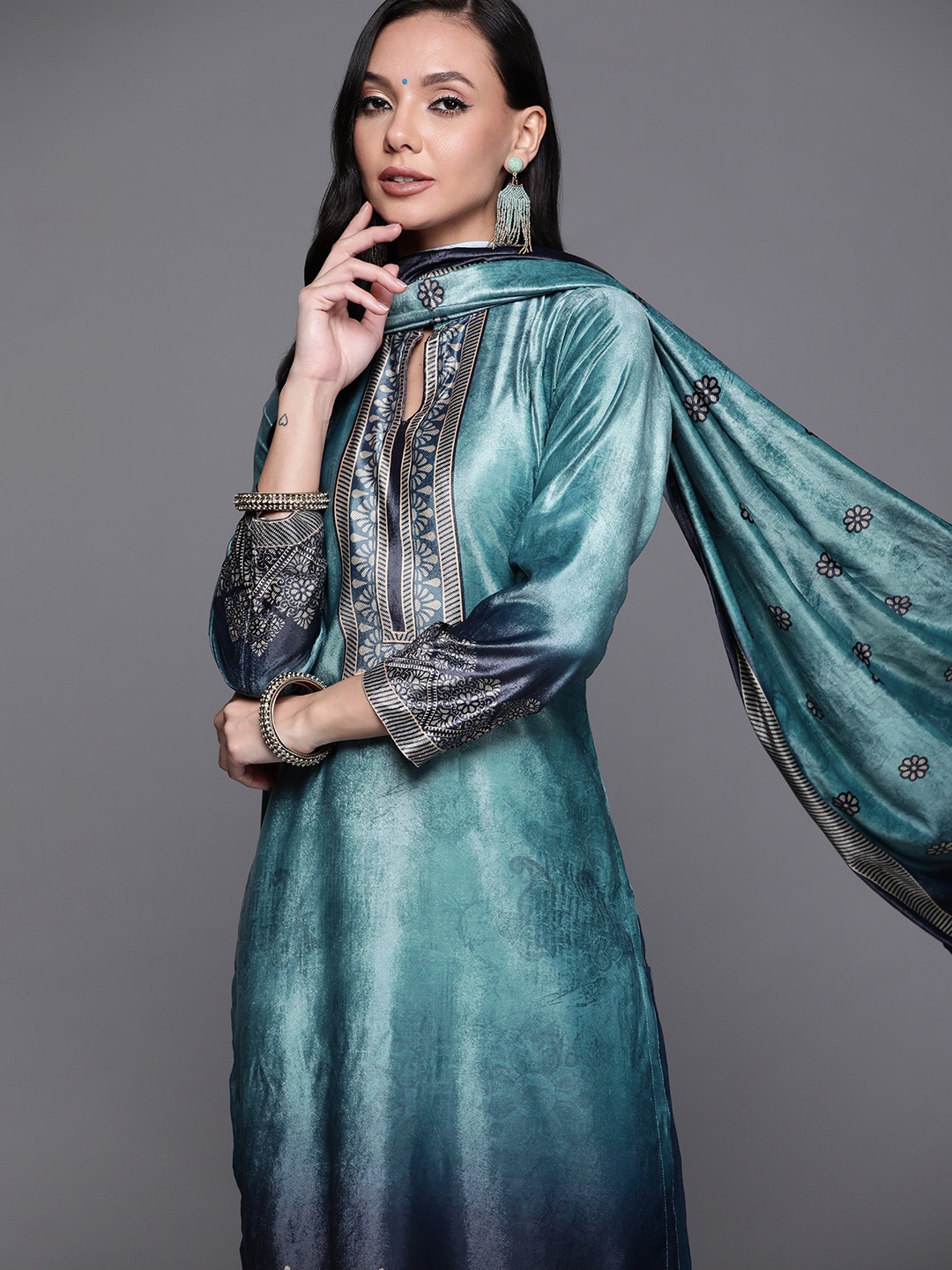 

Libas Women Teal Blue Ethnic Motifs Printed Velvet Kurta with Palazzos & Dupatta
