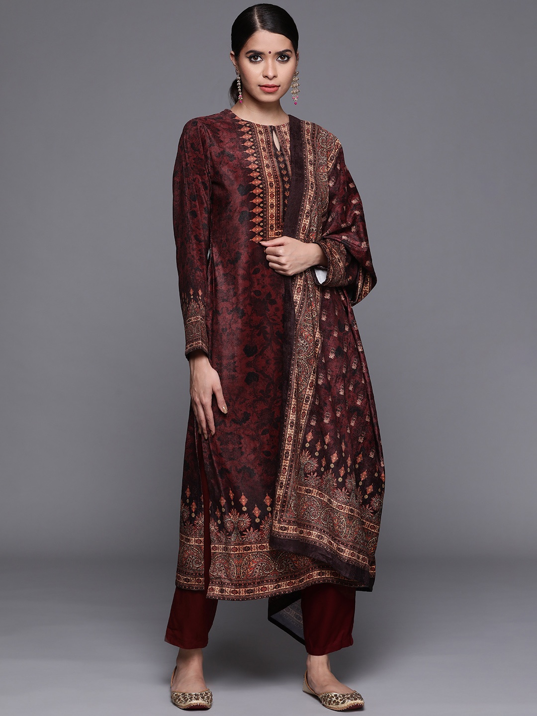 

Libas Women Maroon Ethnic Motifs Printed Regular Velvet Kurta with Trousers & Dupatta