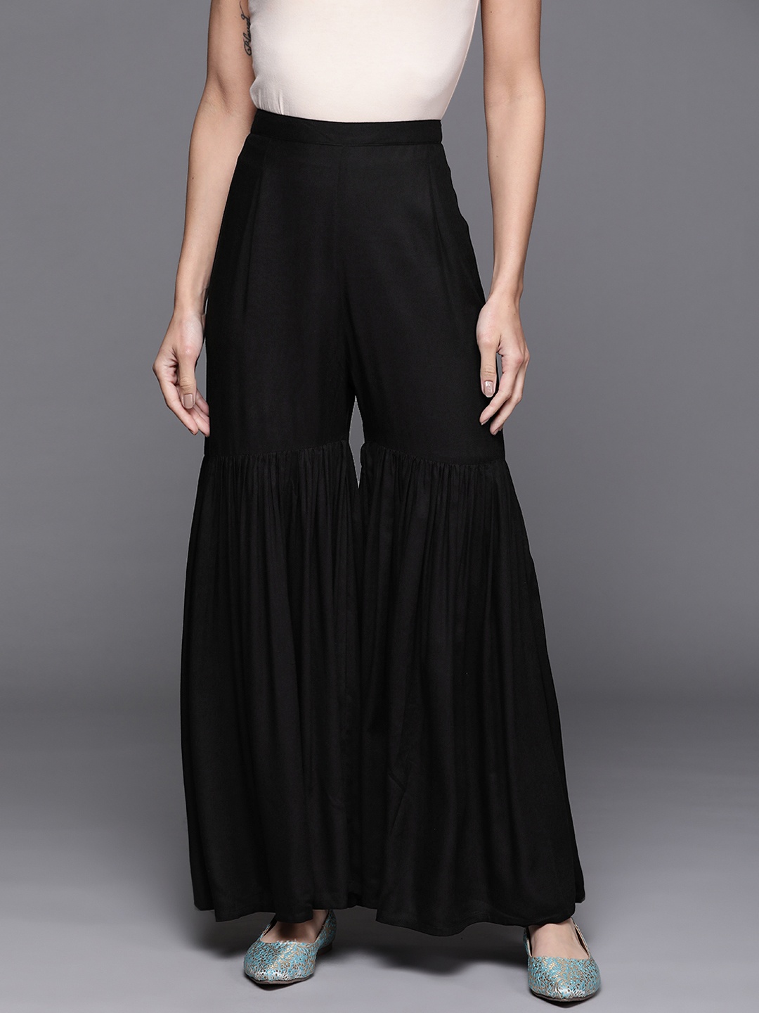 

Libas Women Black Solid Sharara