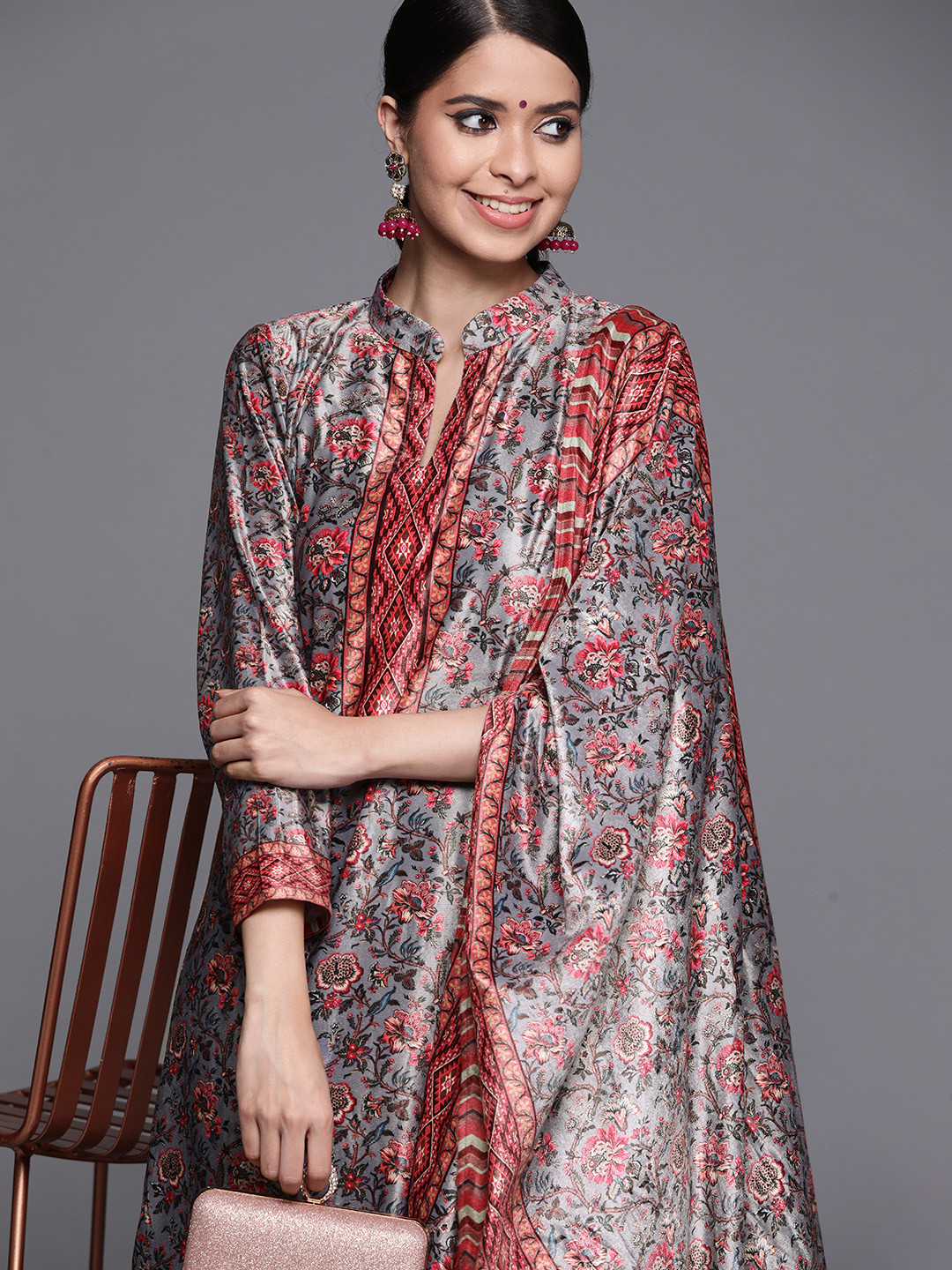 

Libas Women Multicoloured Floral Printed Panelled Velvet Kurta with Trousers & With Dupatta, Multi